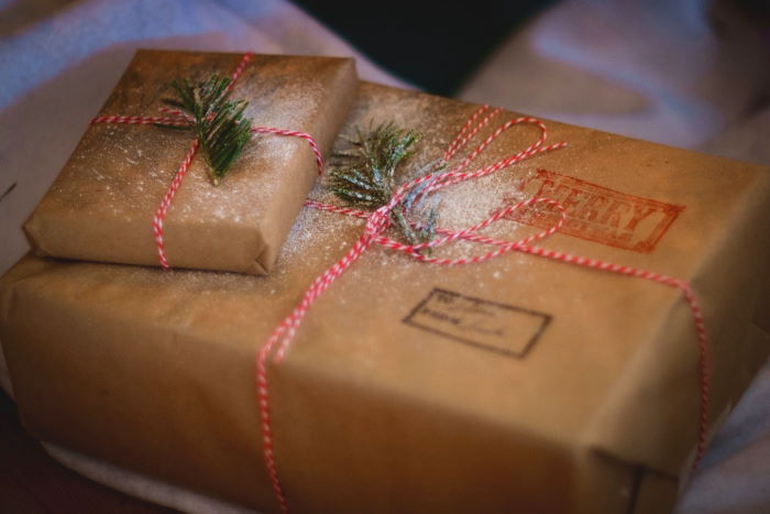 Packpapier als nachhaltige Geschenkverpackung
